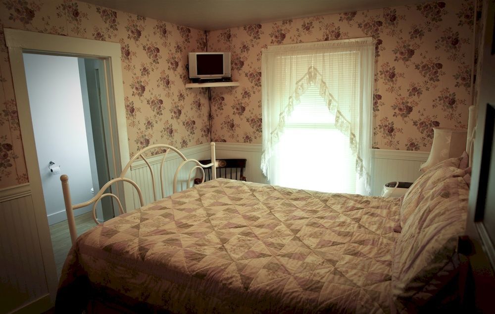 Hotel Charlotte โกรฟแลนด์ ภายนอก รูปภาพ